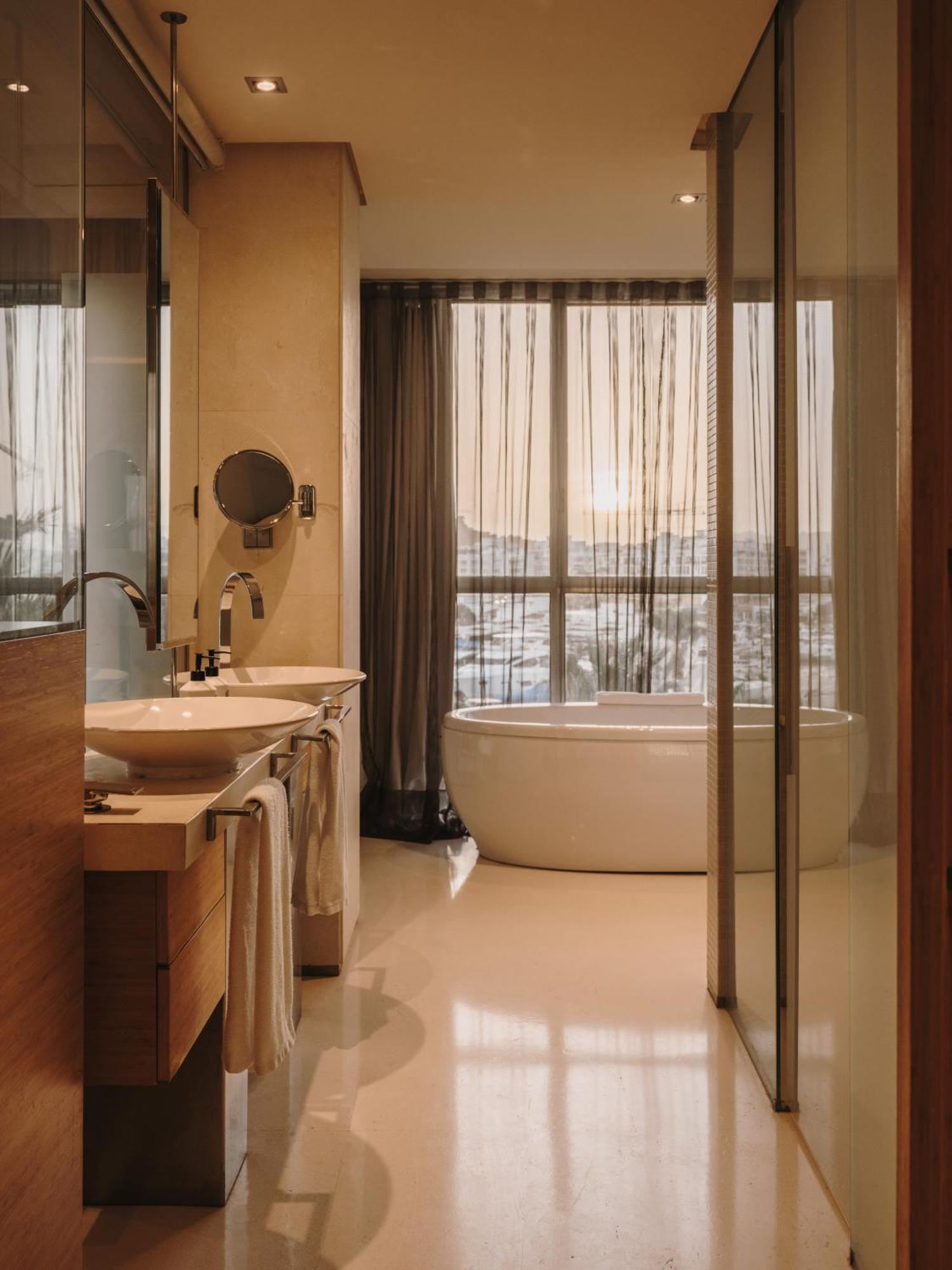 Grand Corner Suite Large Terrace Sea View Exterior Bathtub & SPA access,1566922844:JPEG